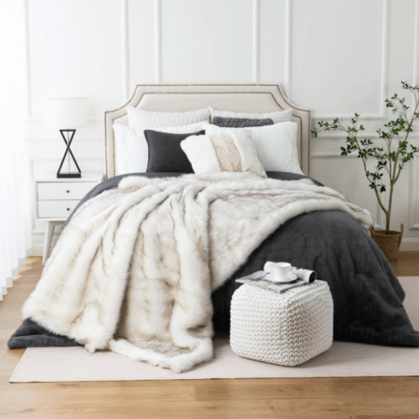 Plaid Fausse Fourrure Luxueux Blanc - Édition Prestige Blanc / Taille M - 130x170 cm