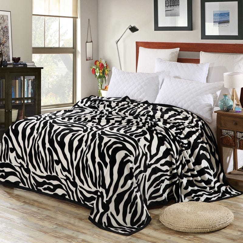 Plaid Polaire Zèbre - Confort Sauvage Noir & Blanc / Taille L - 150x200 cm
