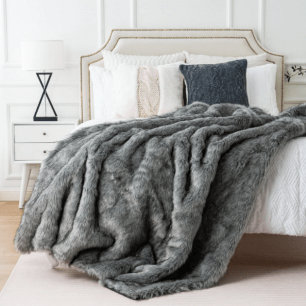 Plaid en Fausse Fourrure Luxe Gris
