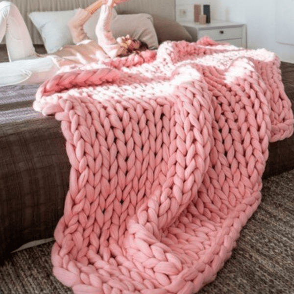 Plaid Cocoon en Grosse Maille. Rose / 100x200 cm