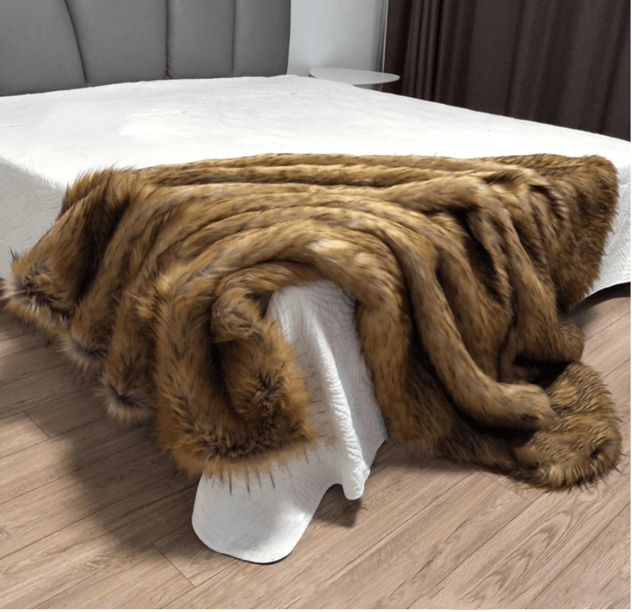Plaid en Fausse Fourrure de Raton Laveur Taille S/M - 100x150 cm