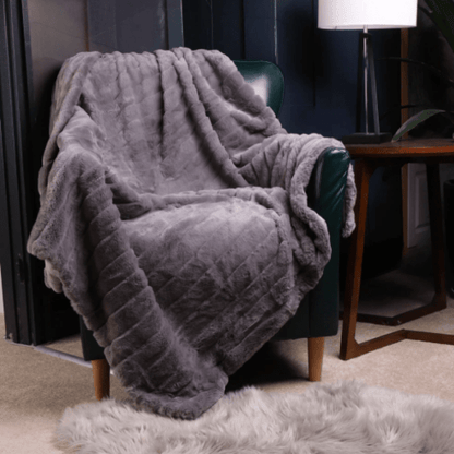 Plaid Luxe en Fausse Fourrure Grise  Gris / 125x150 cm