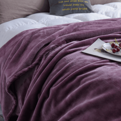 Plaid Polaire Luxueux en Violet Prestigieux 